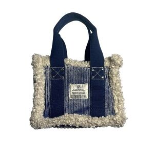 Urban Outfitters Blue fur style bag ౨ৎ˚♡